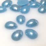 Kaboszon 14x10x4mm szklany perłowy- blue turquoise- 1 szt