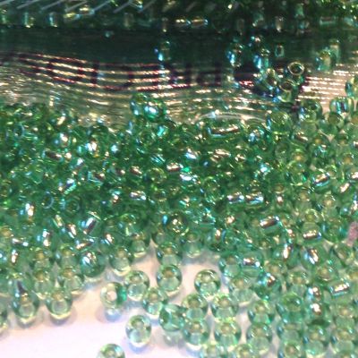 Rocaille 8/0 Czech seed beads - Silver Lined Green col 57100 - 10 gram