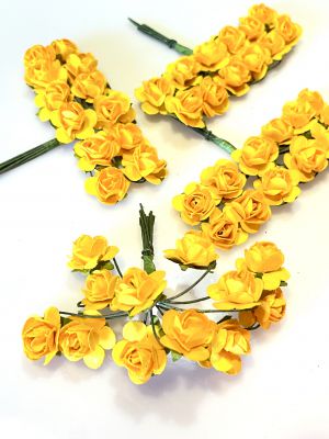 Różyczki mini - gł. 1-1.5 cm , na druciku , papierowe , żółty słonecznikowy / zielony - 12 szt
