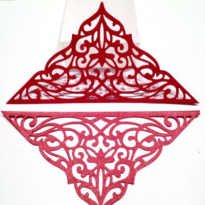 Scrapki ażur TRIANGLE 14,5x10,5 cm metallic red (220gr ) -1 szt