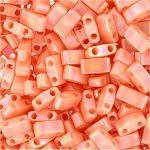 Miyuki Half Tila Beads Opaque Salmon Luster HTL0596 5 gram ok.125 szt.