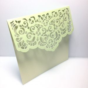 Baza kartki - zaproszenia LACE 13x13,5cm metallic green -beige (kart.220gr) - 1 szt