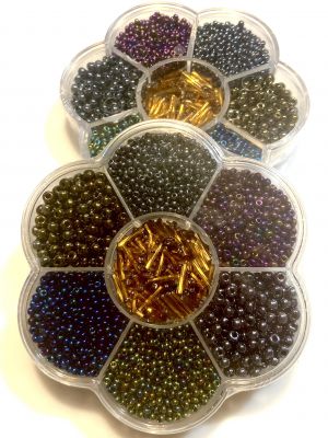 Zestaw koralików Rocaille mix metallic + bugle - ok 190 gr. (10,5x2 cm) - 1 op