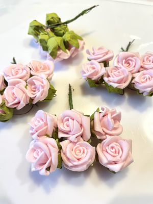 Różyczki mini - gł. 2,5-3,5  x2 -2,5cm , na druciku  , pianka , różowy / zielony - 6 szt